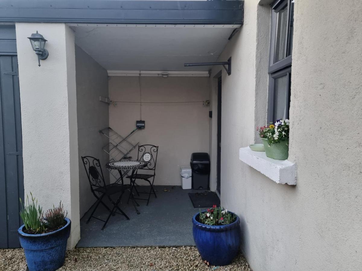 Cracatinni Mews Roundwood Kültér fotó